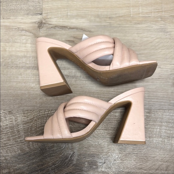☀️Abound Pink Mules with Quilted Straps - Picture 3 of 5